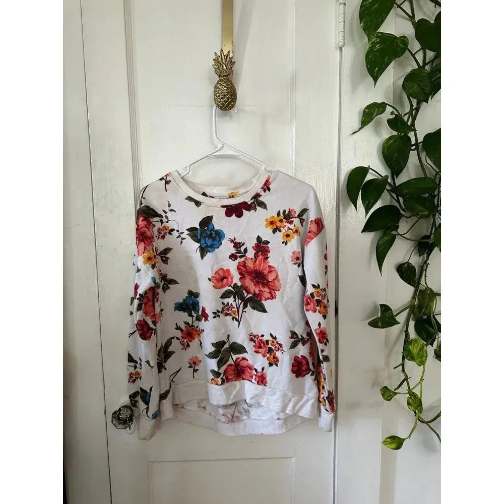 No Boundaries size medium floral sweater